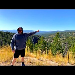 Meet your Posher, Aaron